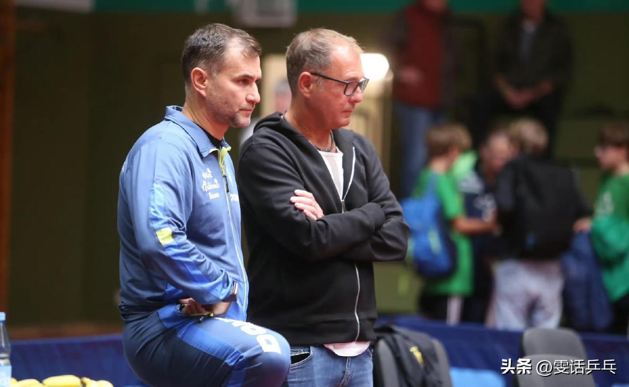 【不莱梅官网】专访俱乐部经理和教练：一股浪潮推着我们前进，赛前我们的目标只是中游