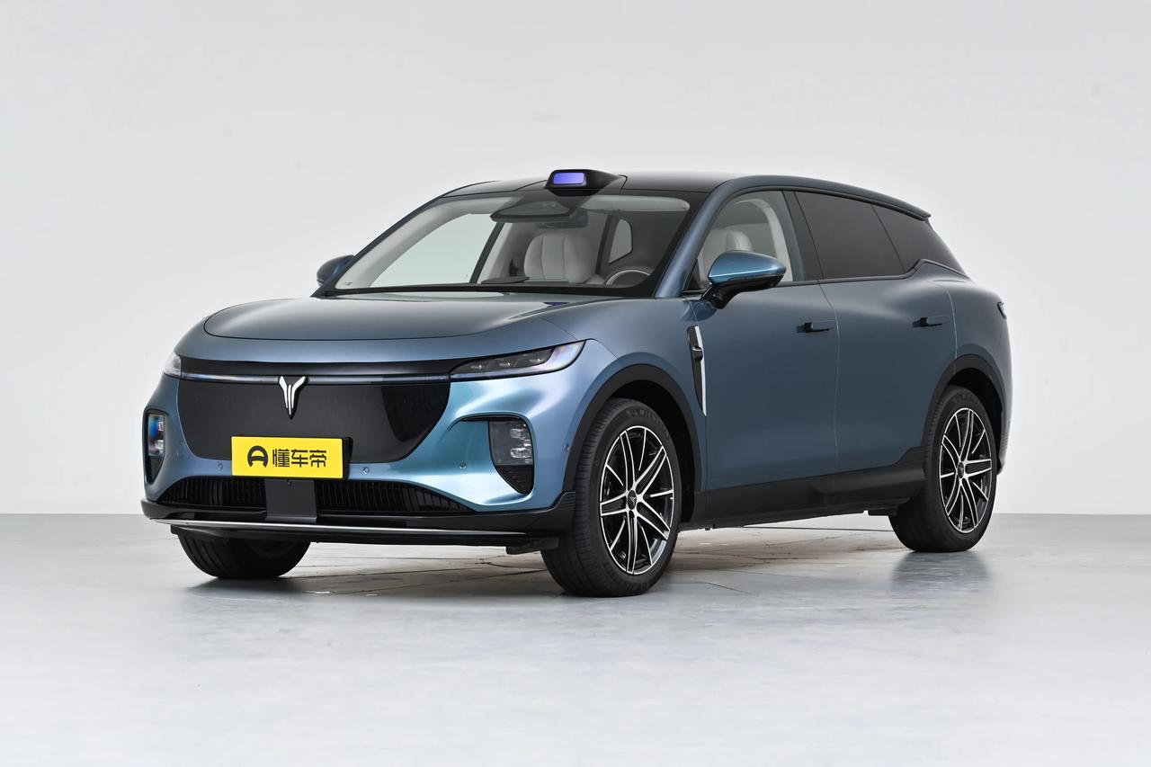 112度电池包，岚图知音，才是隐藏大佬。

市面上的纯电SUV，电池包容量能超过