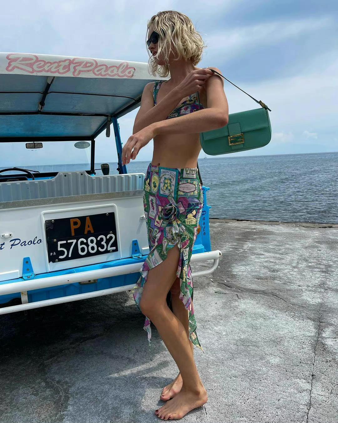 欧美女模特身材真的绝了，有这种身材穿比基尼太好看了