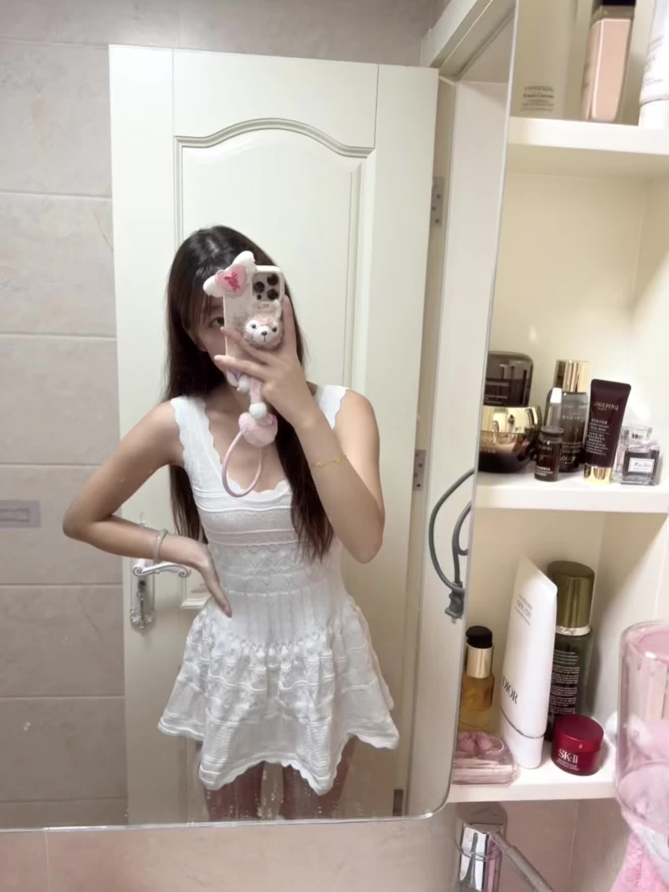 长得不漂亮没有关系 穿的漂亮就行了