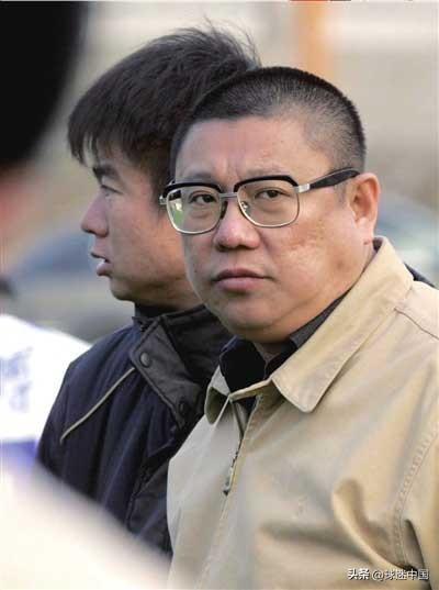 2015年11月，随着天津泰达俱乐部一则人事公告的发布，李广益结束了其长达八年零