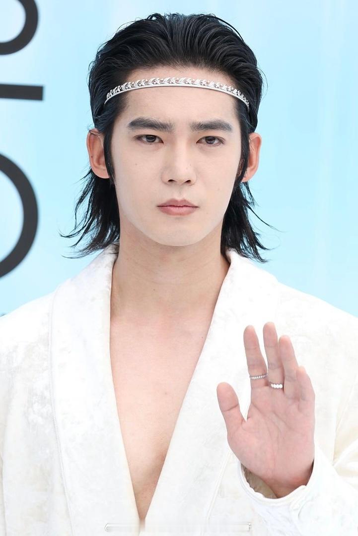 于适，张凌赫，TOP登陆少年组合，周翊然，毕雯珺，董思成，高伟光，米卡，刘宇昨日