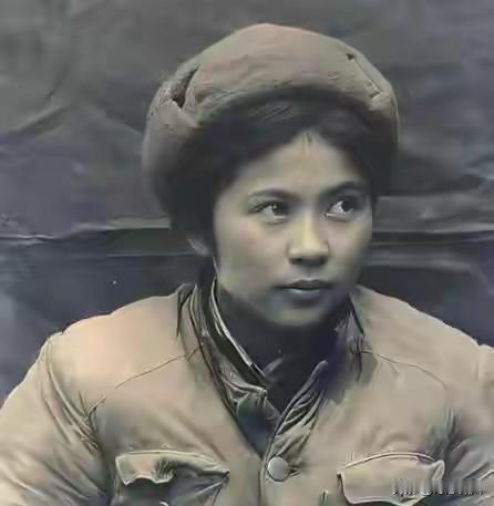 1952年女军医30岁不婚，师长随口一问，才知她苦等的人就在身边
 
新中国成立