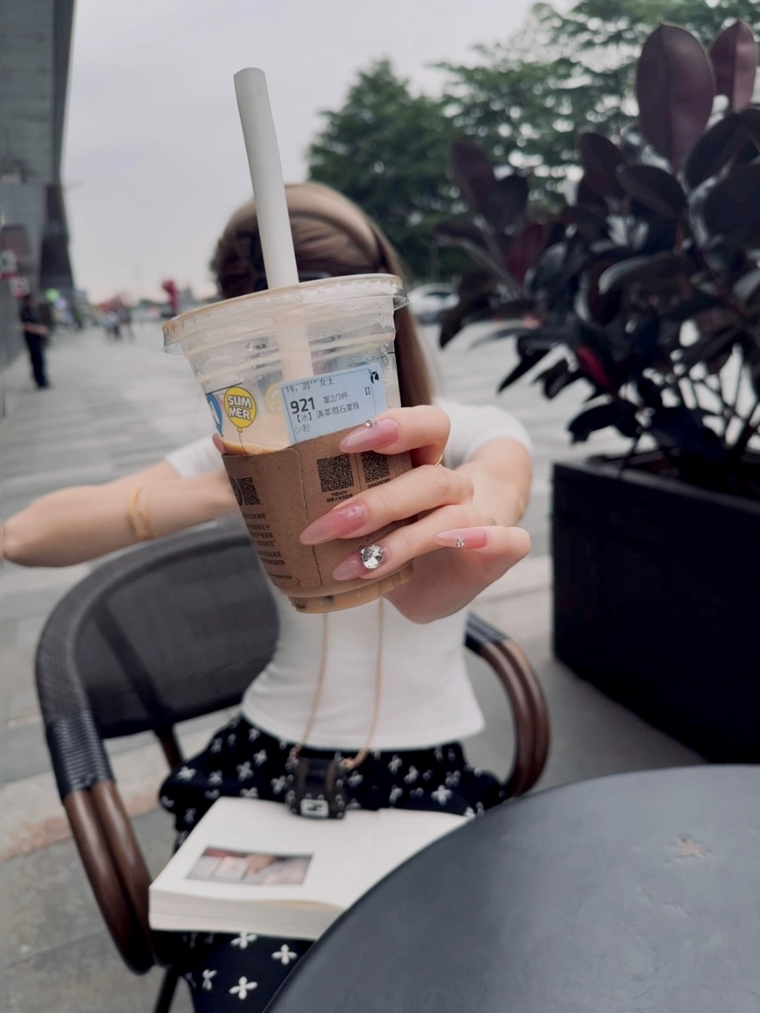 只要每天坚持喝一杯咖啡 你就比别人每天多喝一杯咖啡☕️#记录生活##咖啡脑袋# 