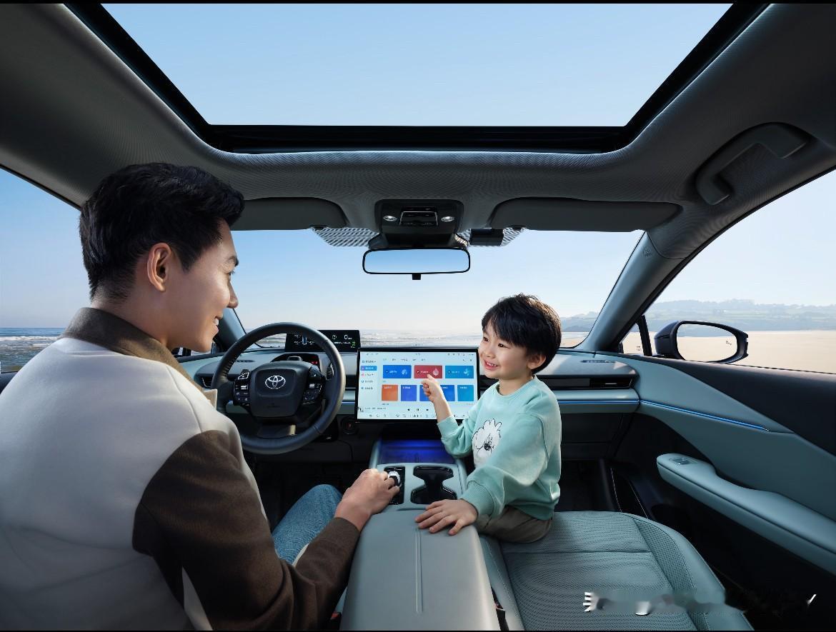 ‼️‼️在汽车产业深度变革的2025年，一汽丰田凭借稳健增长、本土化创新、明星产