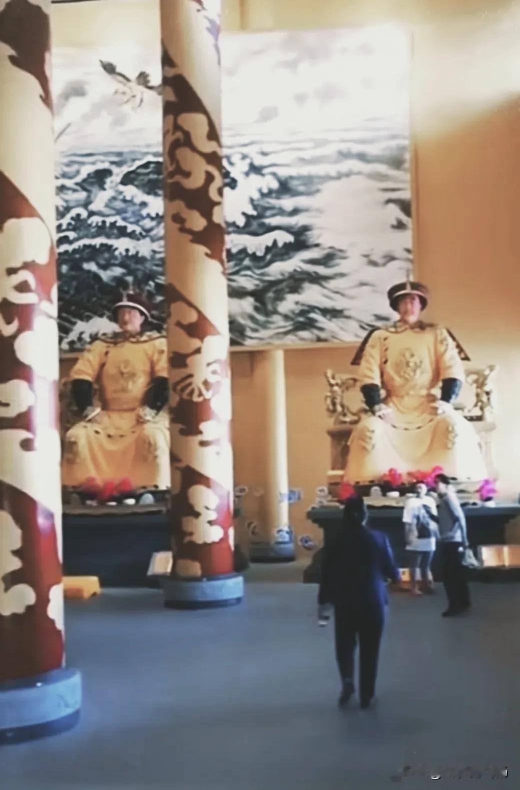 满清真正的罪孽，从不是打了败仗、割让土地或者赔偿钱款——哪个朝代到了末路没遇上过