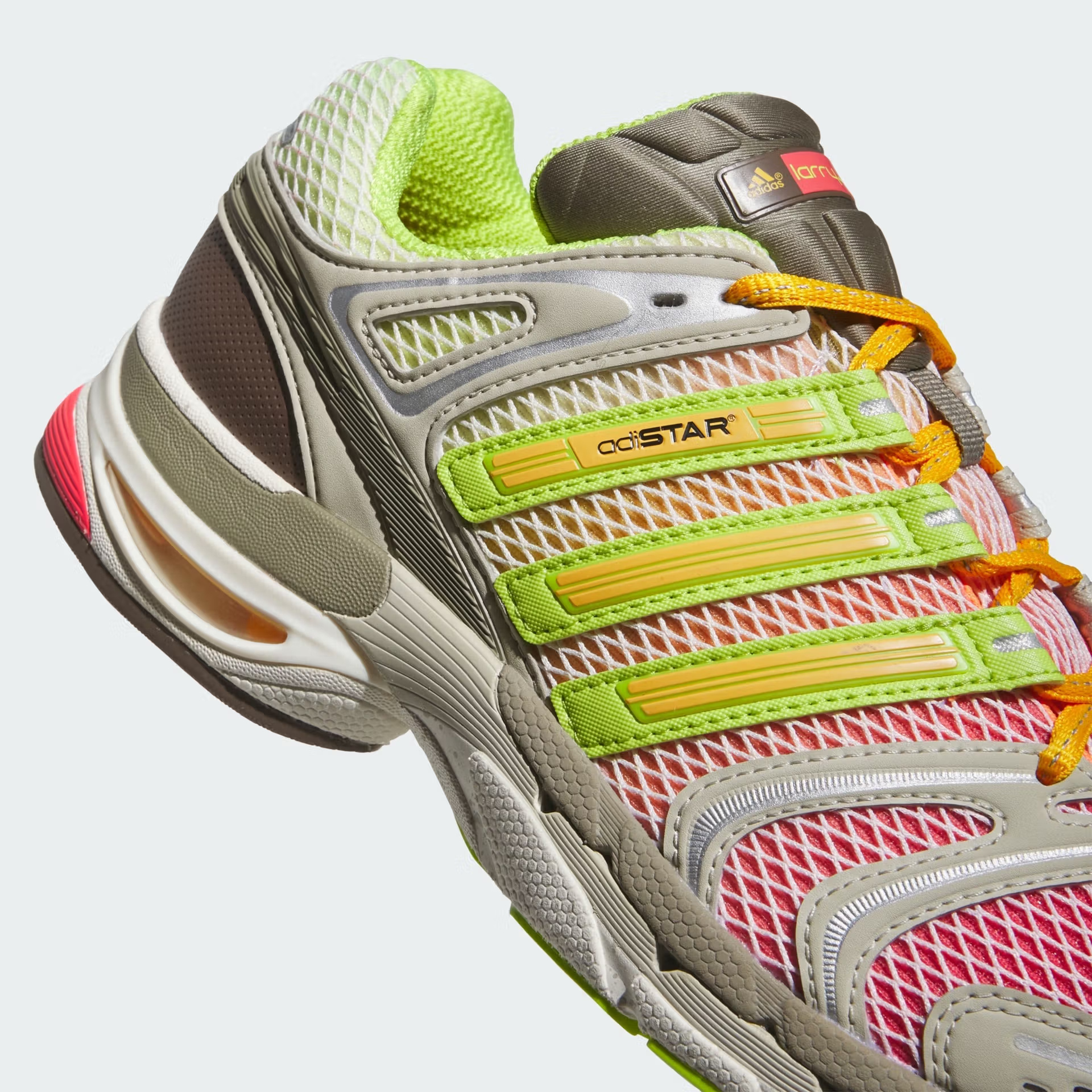 Larry June x adidas AdiStar Control 5 说唱