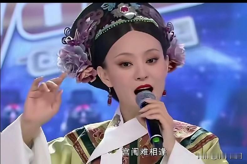 甄嬛传里的快乐女生
欢乐多啊
全员安排上
华妃都给甄嬛打下手