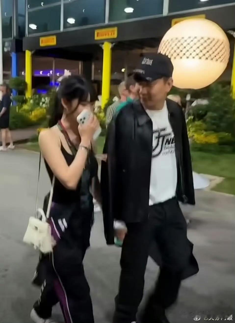 我有预感
林俊杰这次是认真的
不是说他老是公开带七七出席公共场合，而是这一次他愿