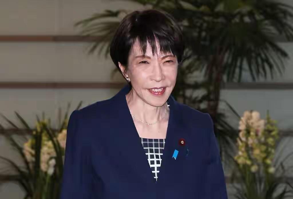 修宪这件事，是高市早苗一直紧抓不放的核心目标。她从当议员时期就反复推动修宪议题，