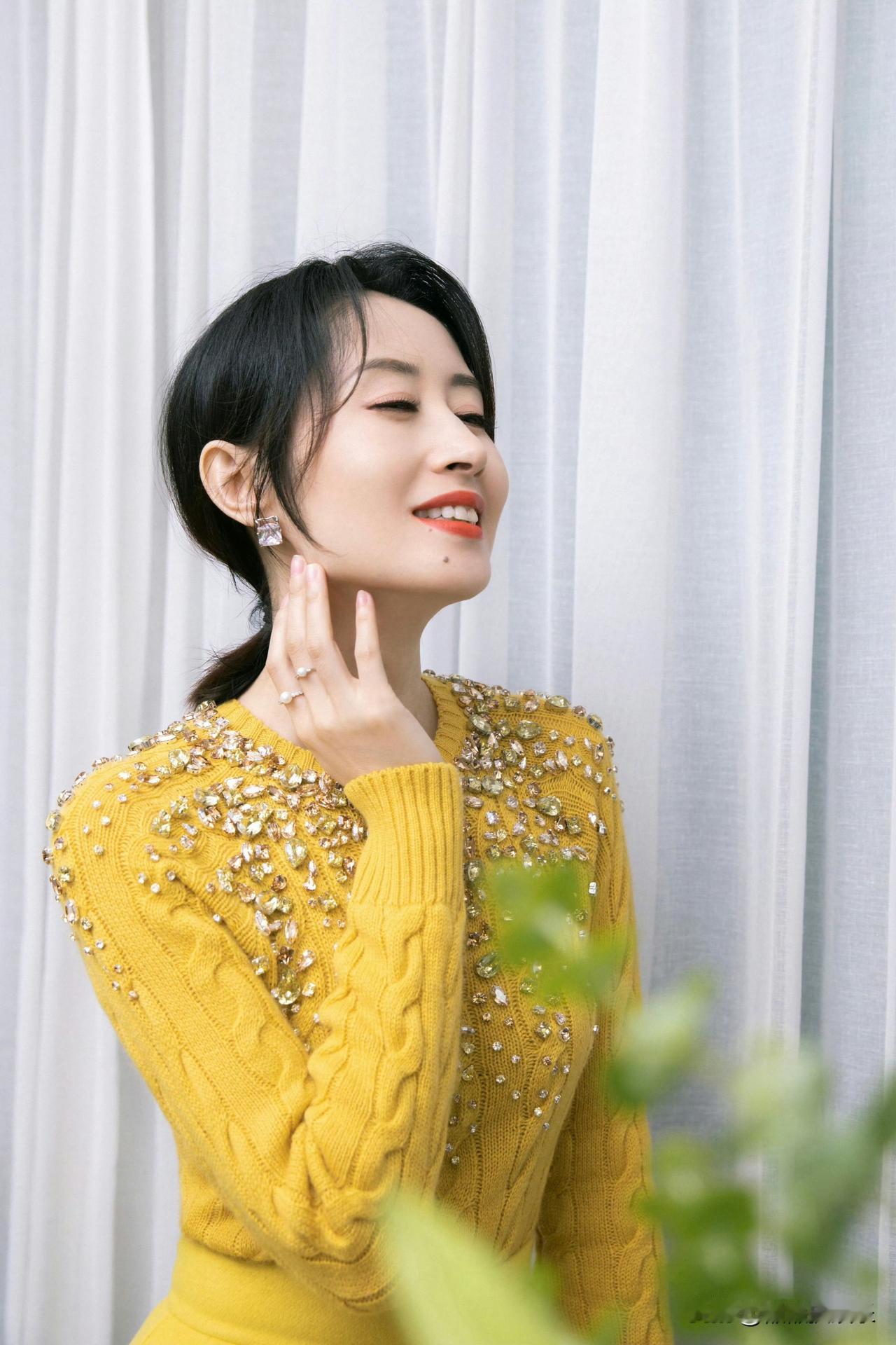 刘敏涛，刘琳，秦海璐
你们是实力派中年女演员
塑造的每一个角色，都是那么的真实自