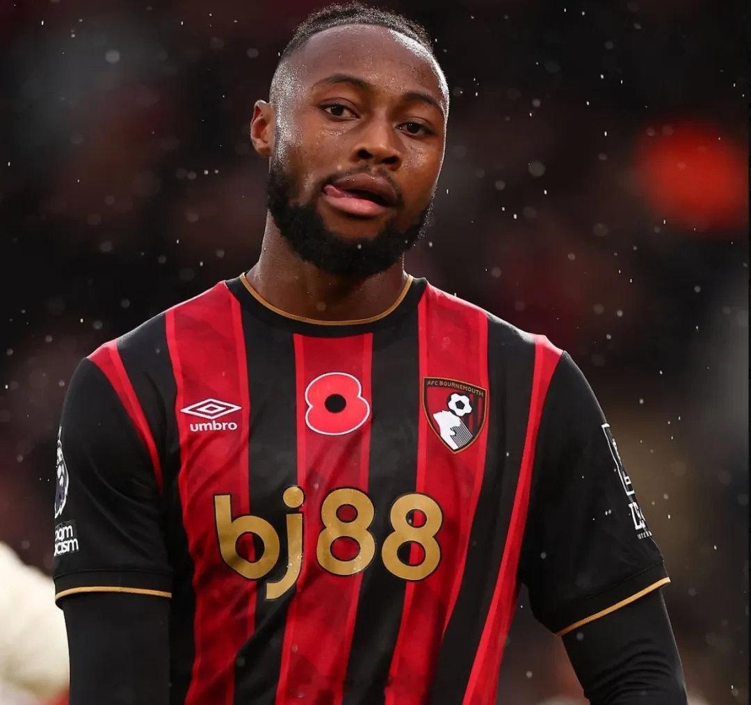 TA记者DO在谈到塞梅约的未来时表示，阿森纳曾经关注过塞梅约的情况，不过他们更倾