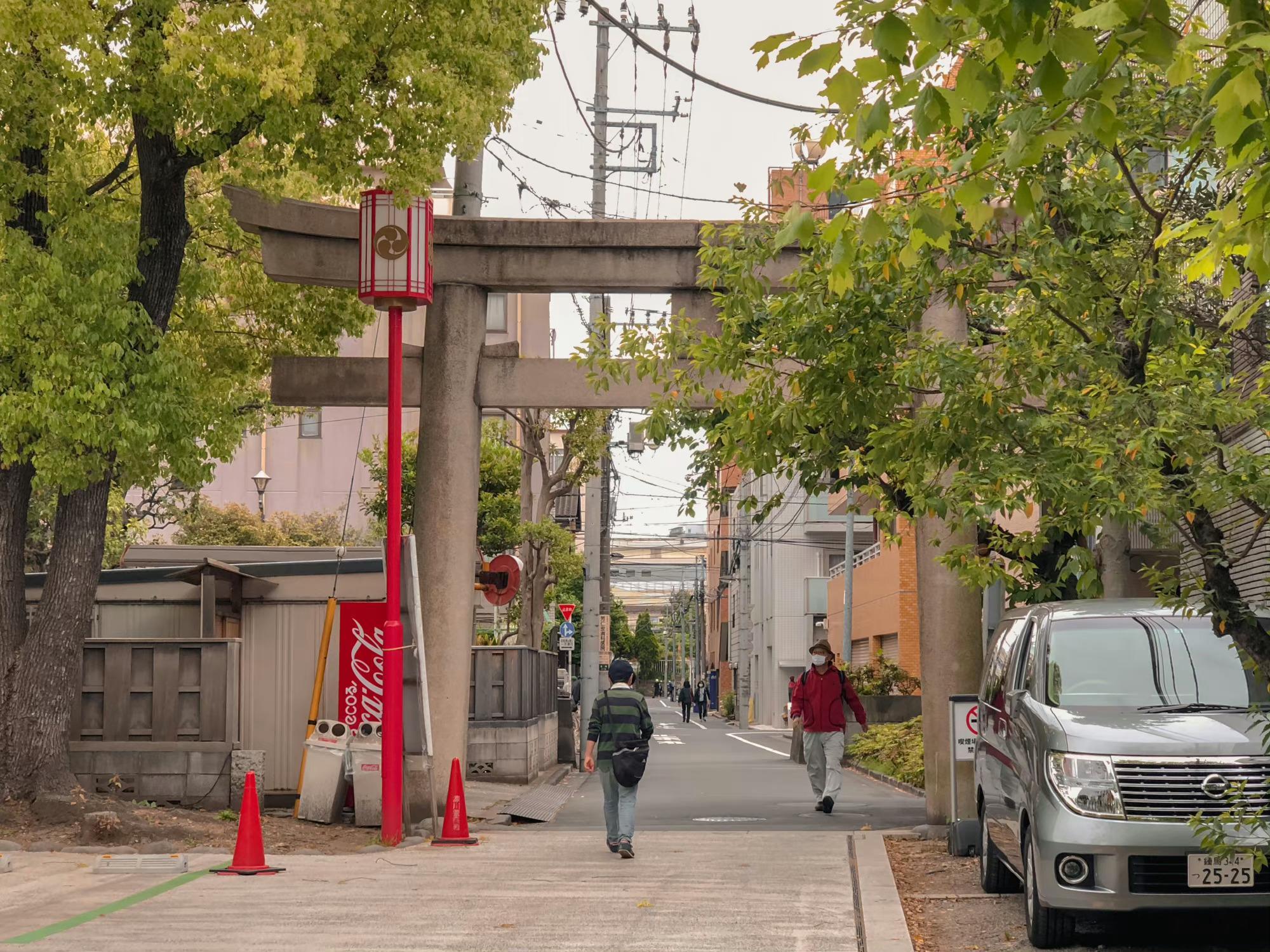 我们公司在东京的江东区的深川，老板是深圳人，不知道这是否体现了他的一点思乡之情。