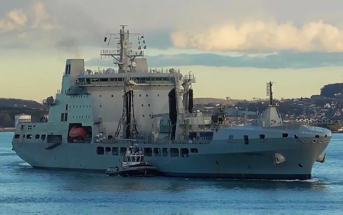 英国"潮汐"级舰队油船
"潮汐"级是英国皇家辅助舰队现役最先进的舰队油船，是"伊