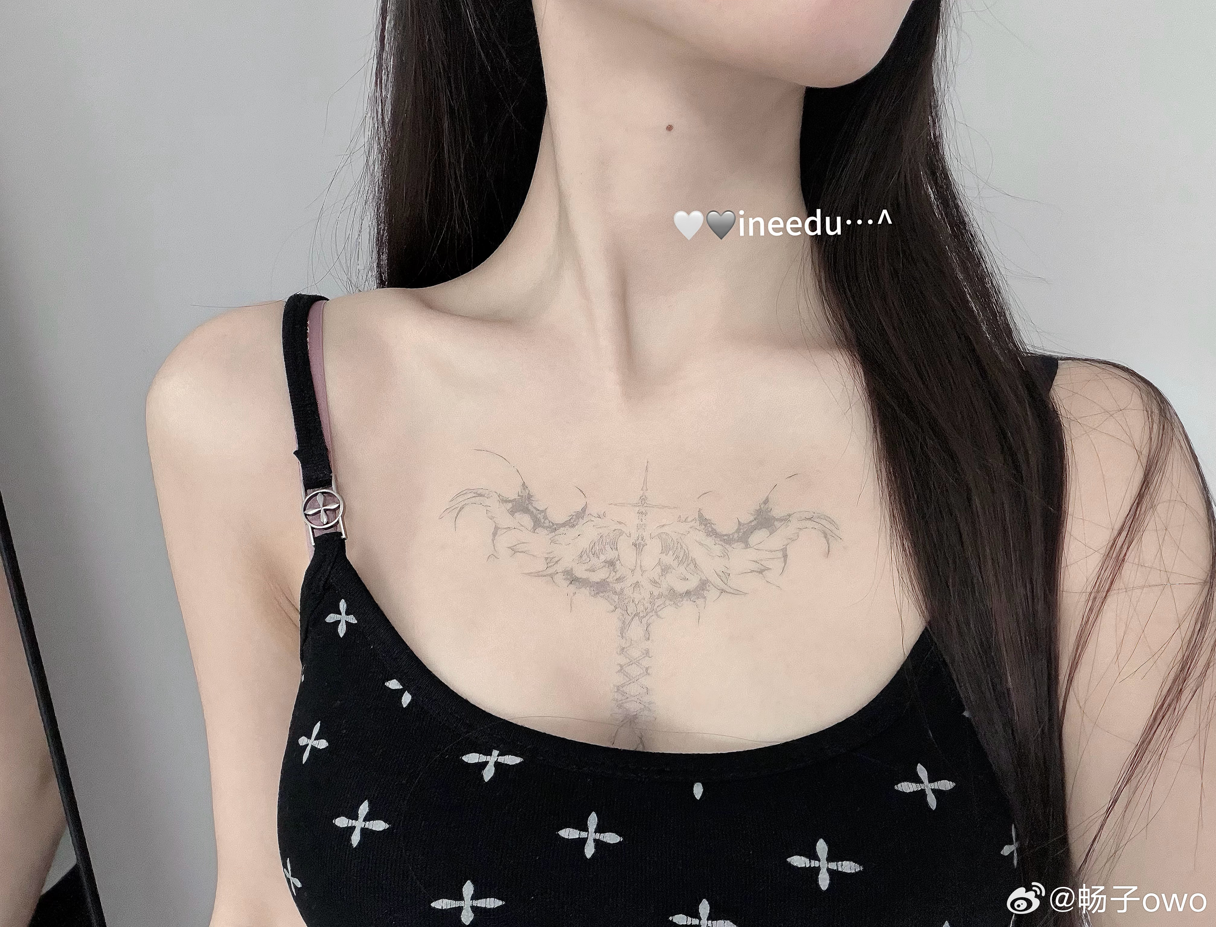 贴个纹身贴就是不学好了 清朝来的古人少管我行吗 