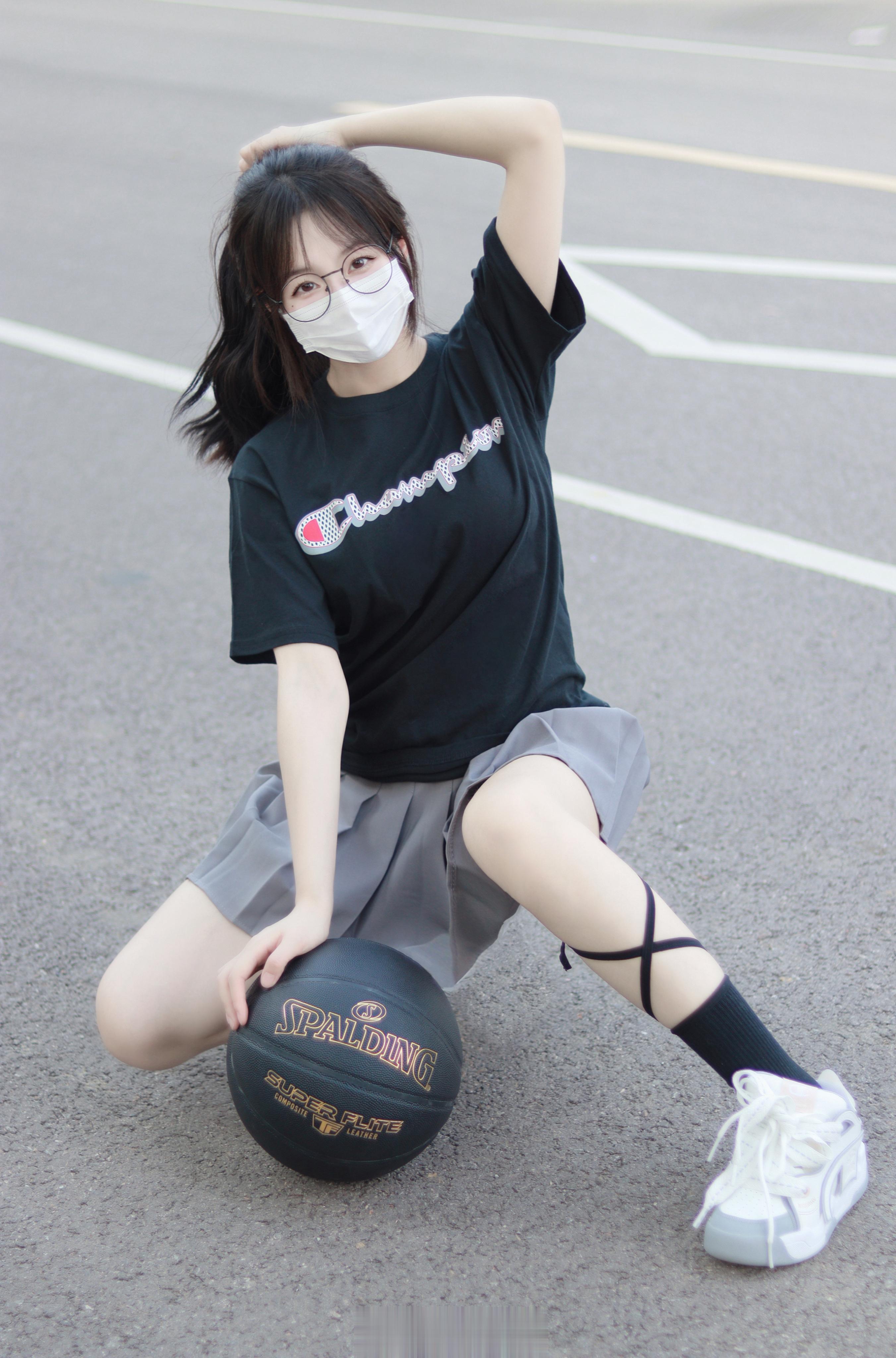 下课一起打球吧？ ​​​