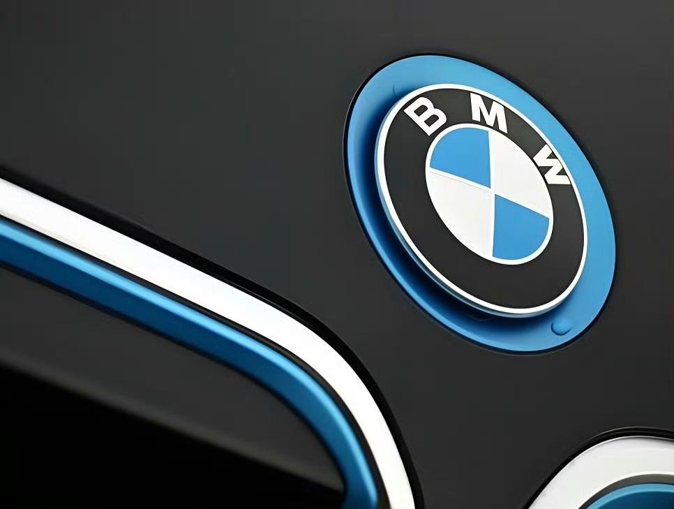 宝马中国自2026年1月1日起，对旗下31款主力车型进行建议零售价调整，其中24