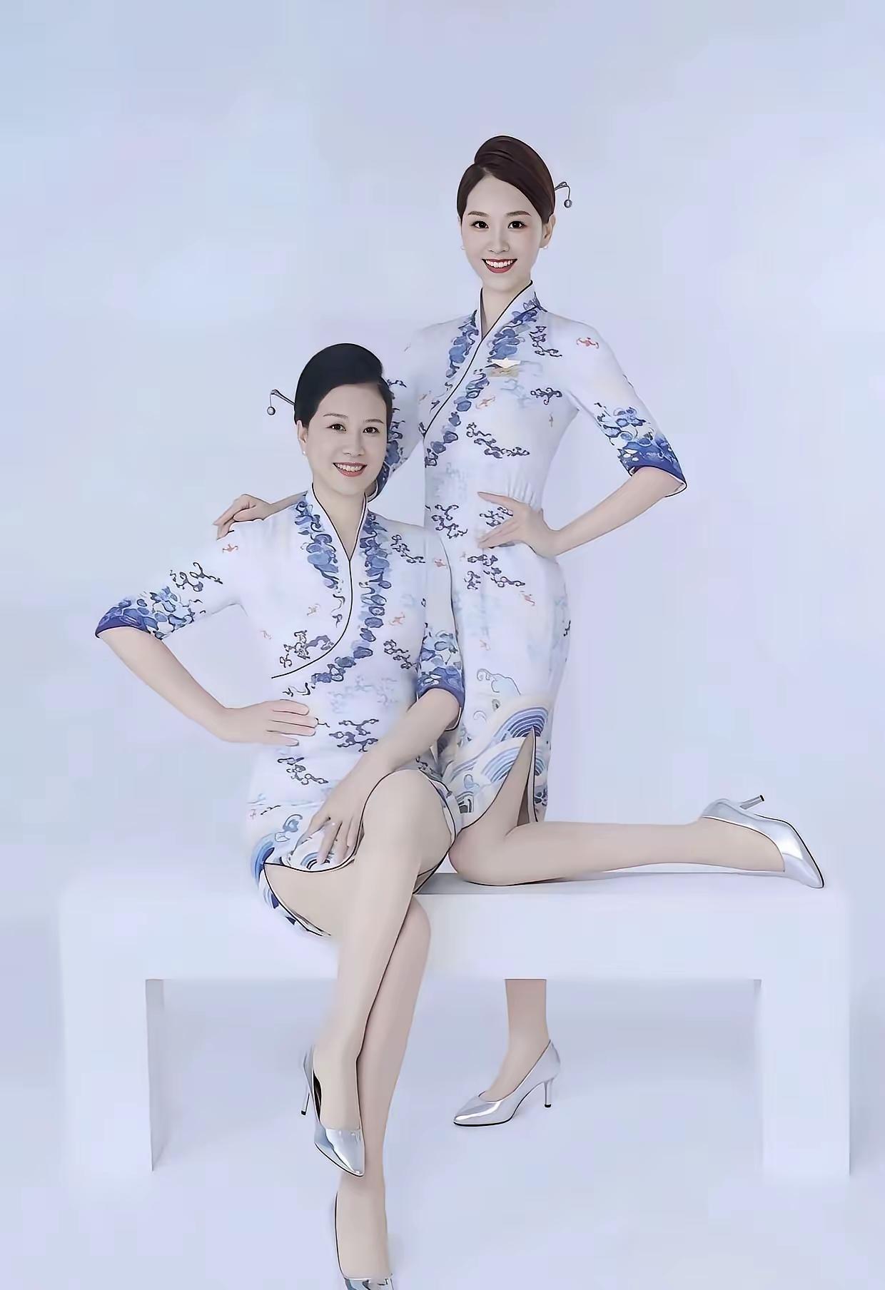 你猜这是机长和空姐，还是母女呢？猜对的话，坐飞机报销，要是猜错了，女儿可不跟你回