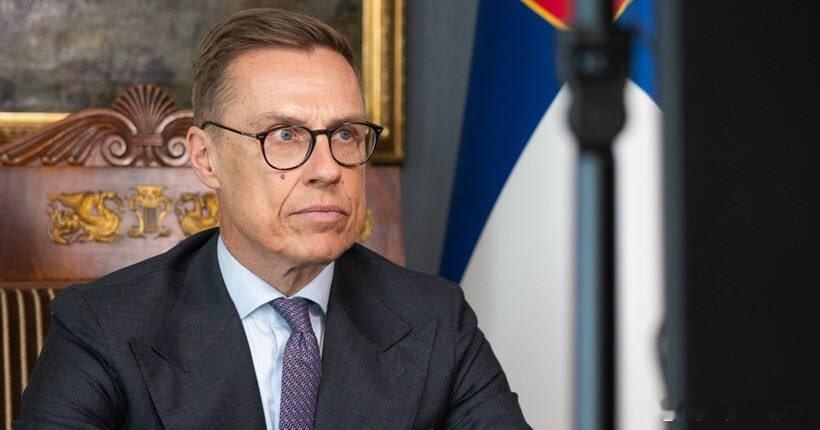 欧媒，斯塔布称，北约需要乌军加入。斯塔布表示，鉴于乌克兰独特的作战经验和军事技术