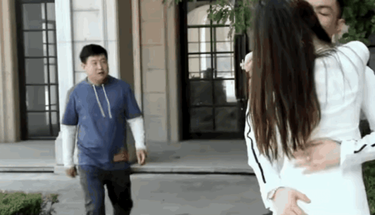 剧情反转得猝不及防，原谅我不厚道地笑了！