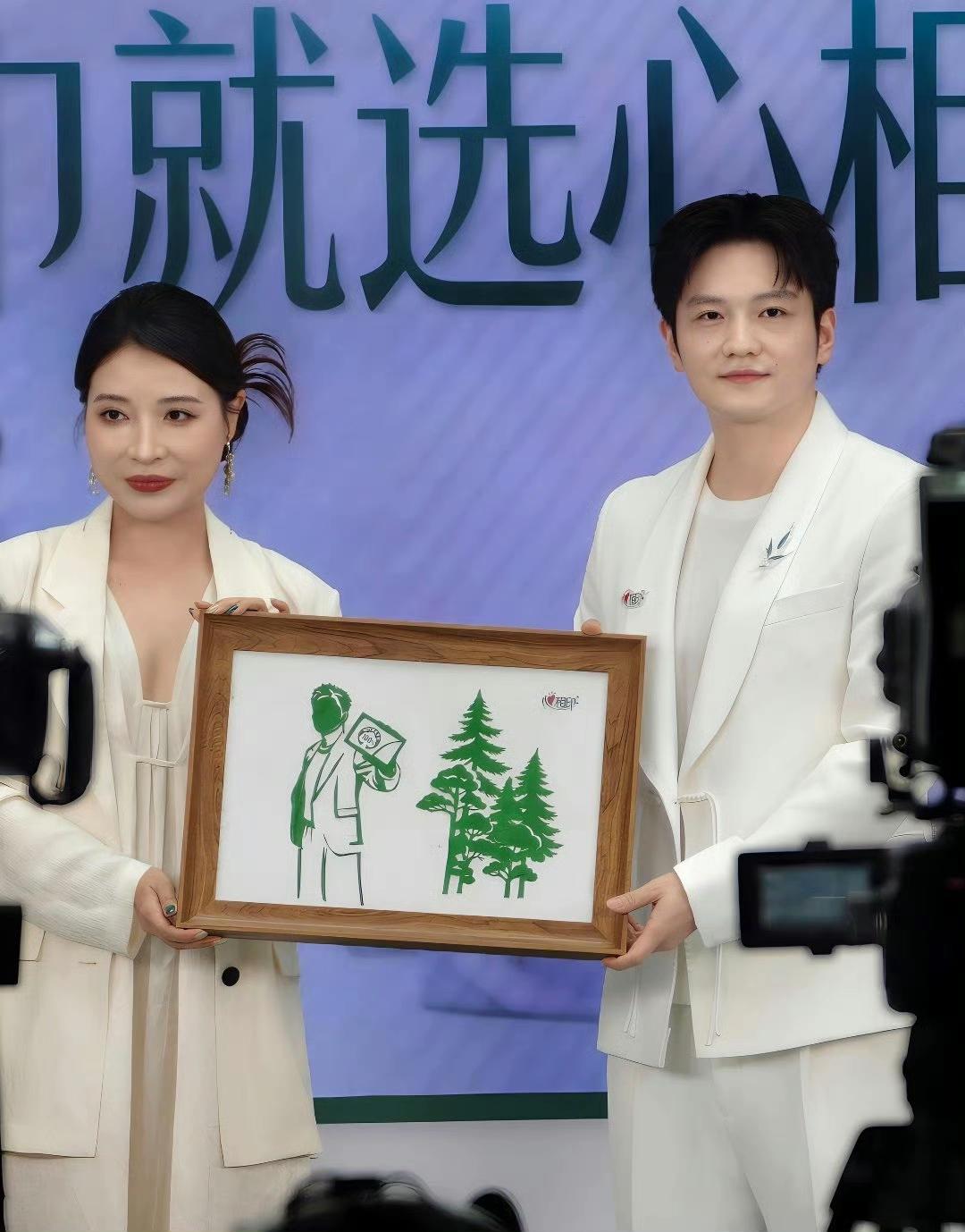 樊振东说要好好珍藏的logo图 百分百 ​​​