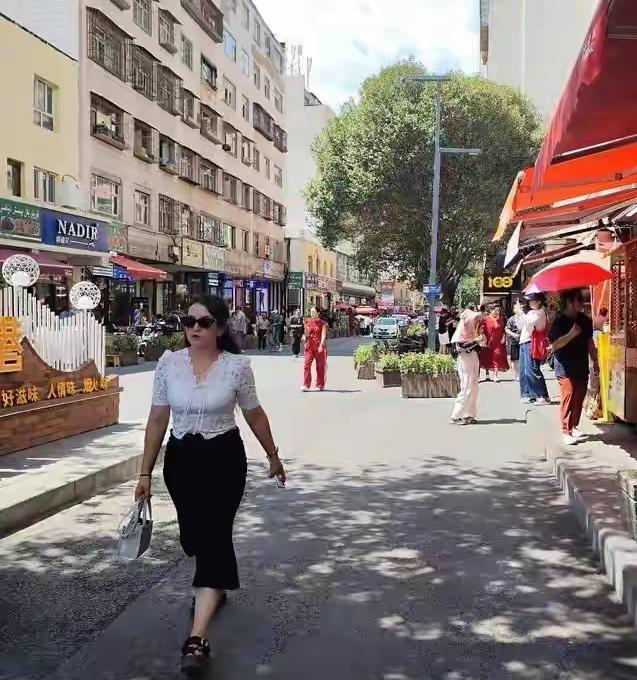 站在风口上的新疆


新疆人口增长有其必然性，
是我国区域发展格局重塑的缩影。