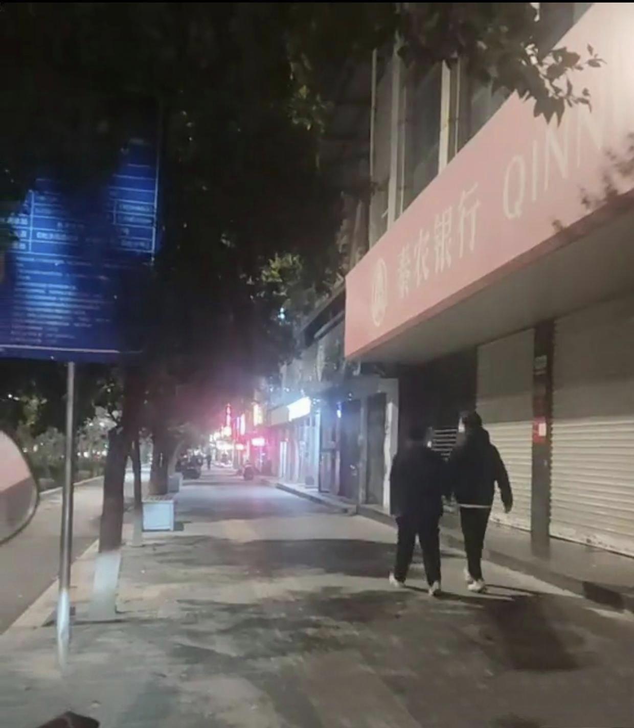 50万积蓄三月亏空：打工人返乡创业，为何步步皆难？
 
十年打工一场空，三月回到