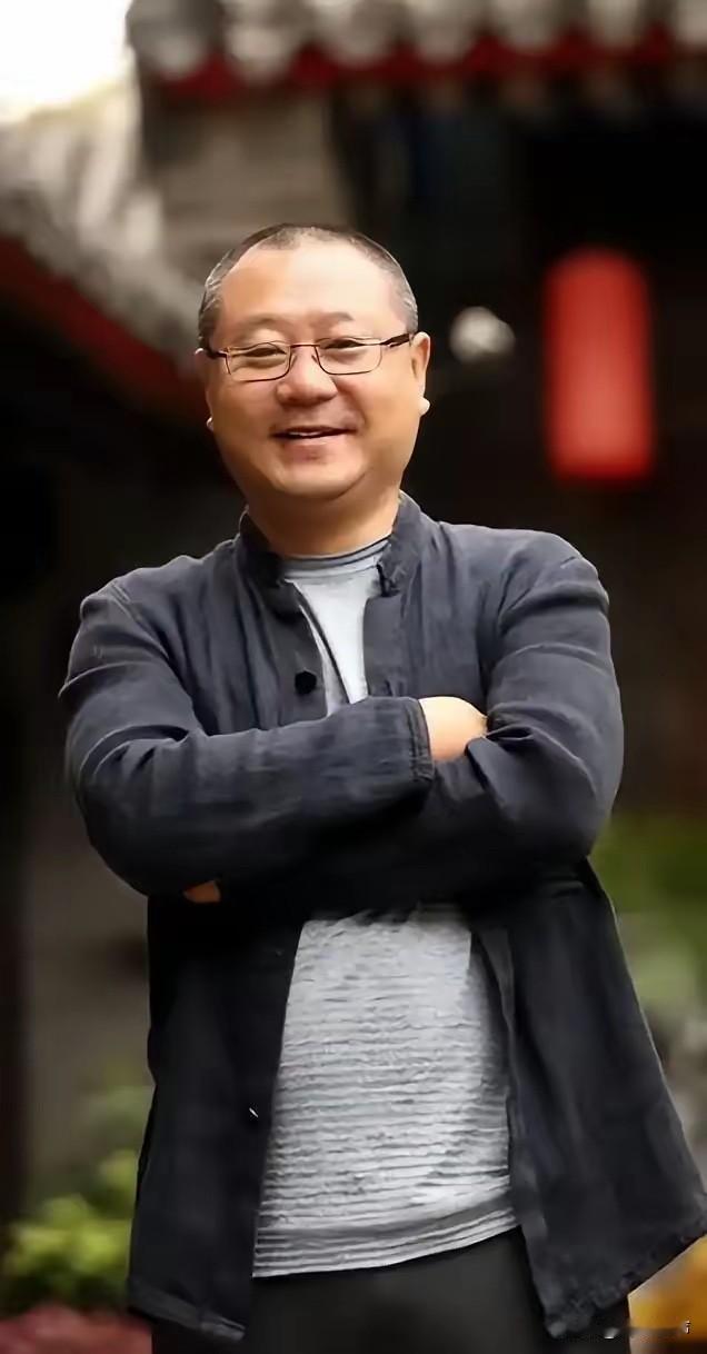 范伟有一段非常经典的台词：“我这一生啊， 情窦初开的时候，父母不同意， 情窦再开