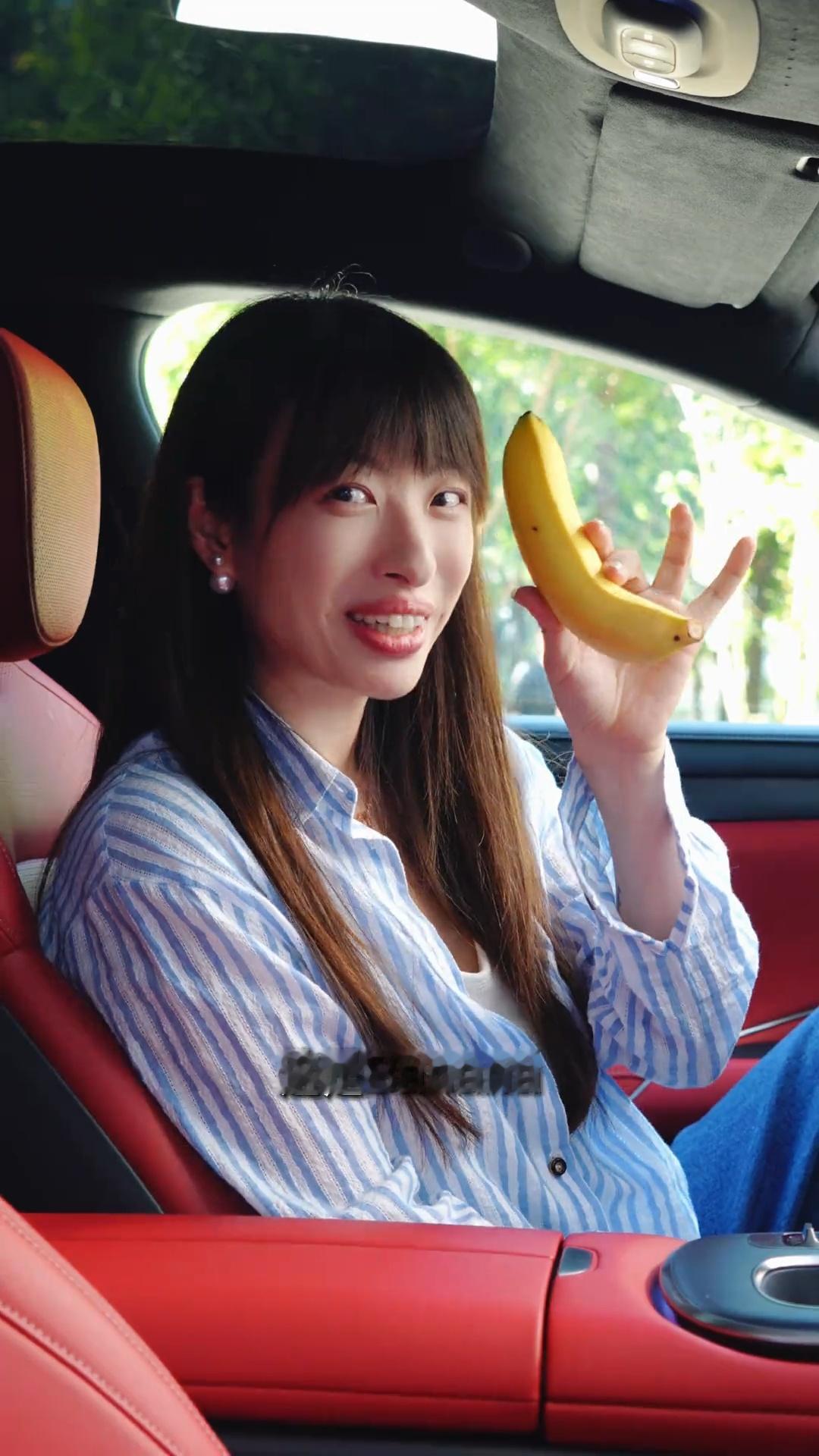 这是香蕉，这是吉娃娃，这是拉布布，这是可爱的老魏！ ​​​