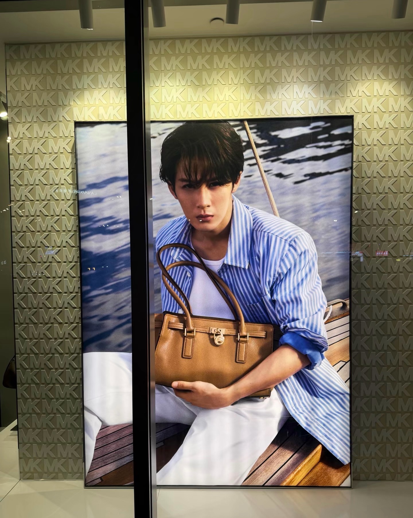 檀健次厦门万象城地广 