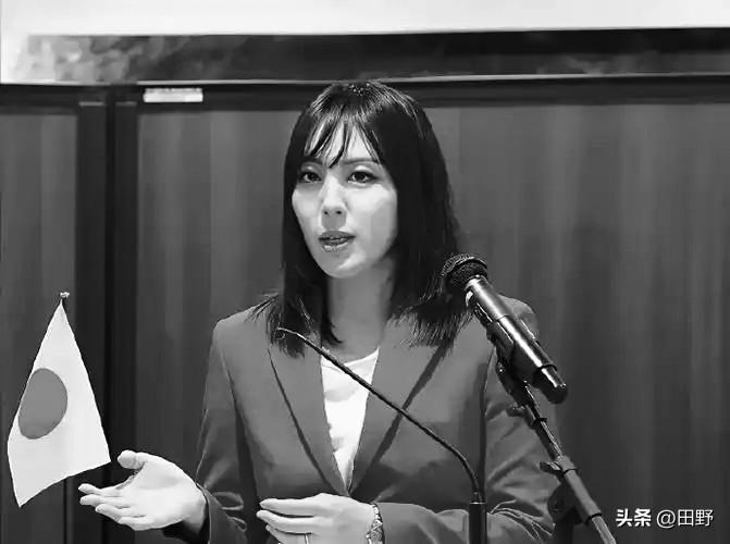 日本作家对华叫嚣核反击？别忘了，中国不惹事，更不怕事！

近日，日本女作家桥本琴