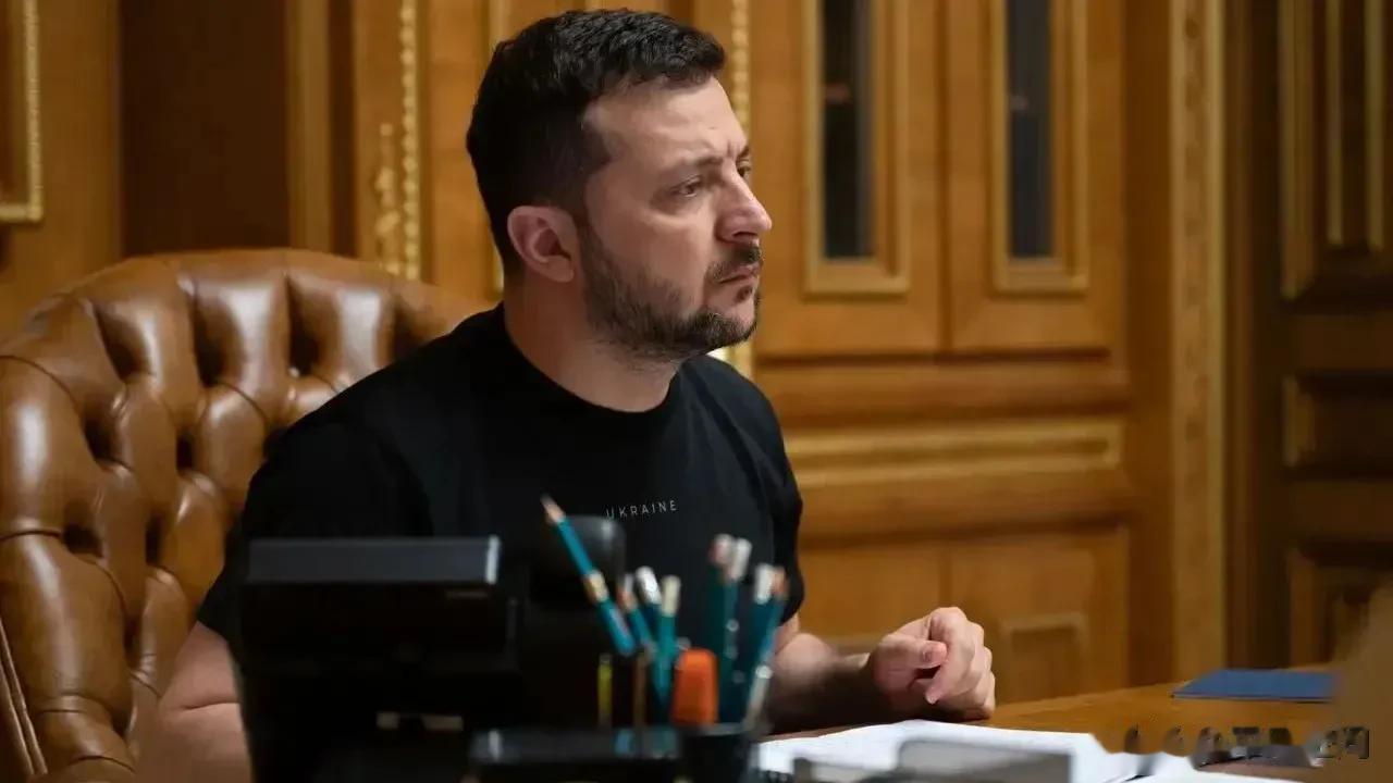 乌克兰：只要突破赫尔松防线抵近克里米亚，俄罗斯军队就会乞降。
7月9日，泽连斯基
