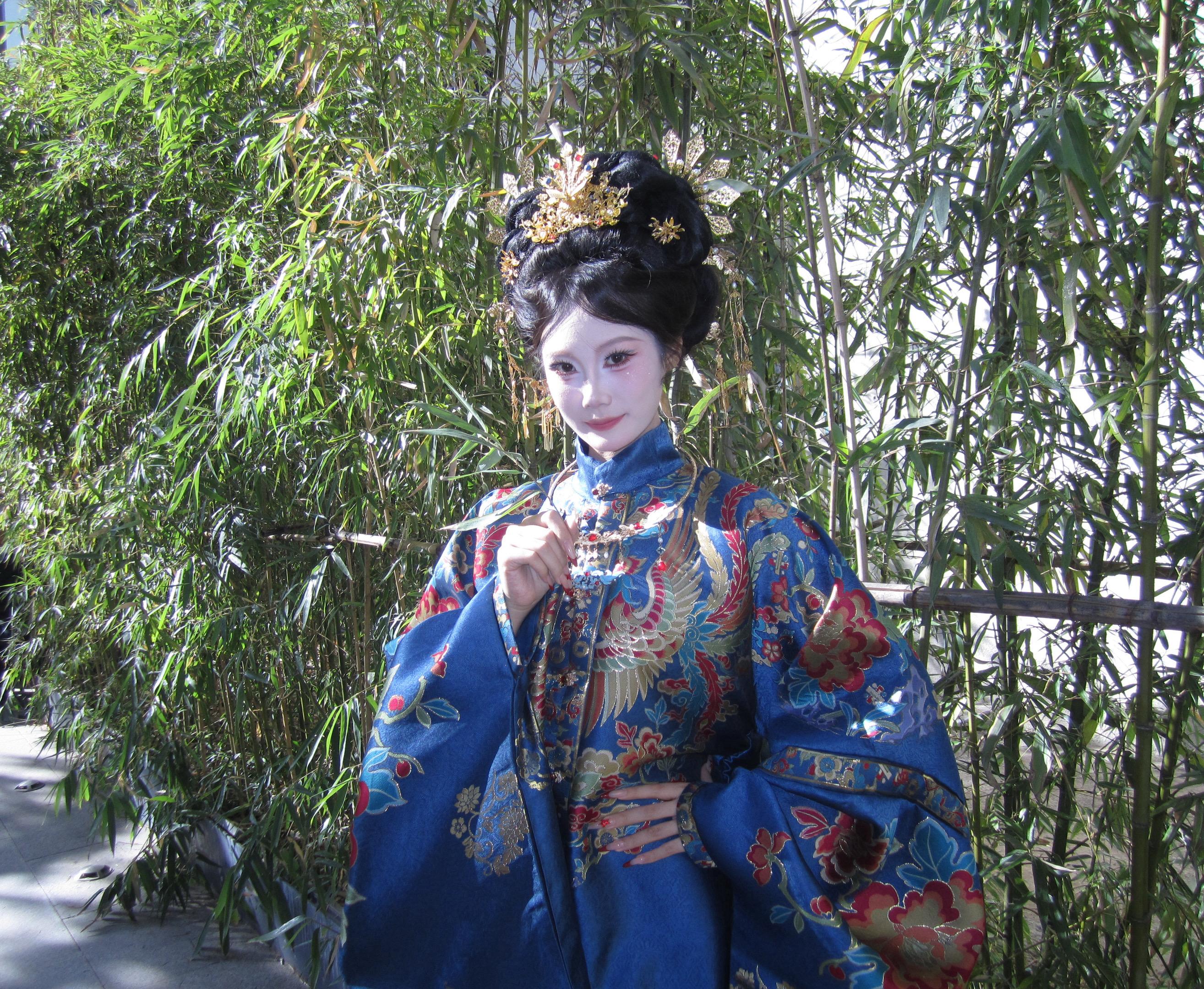 生来帝王骨 这皇位 我怎就坐不得