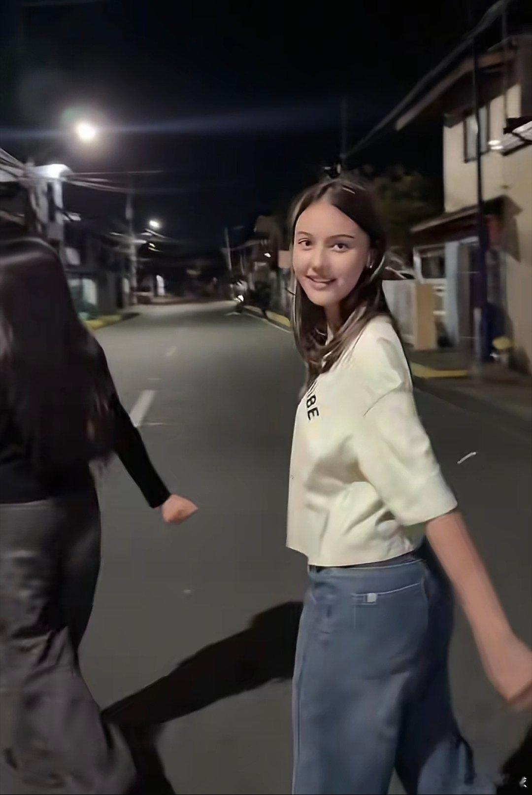 我爱这世间美丽的女子！我爱这世间美丽的女子