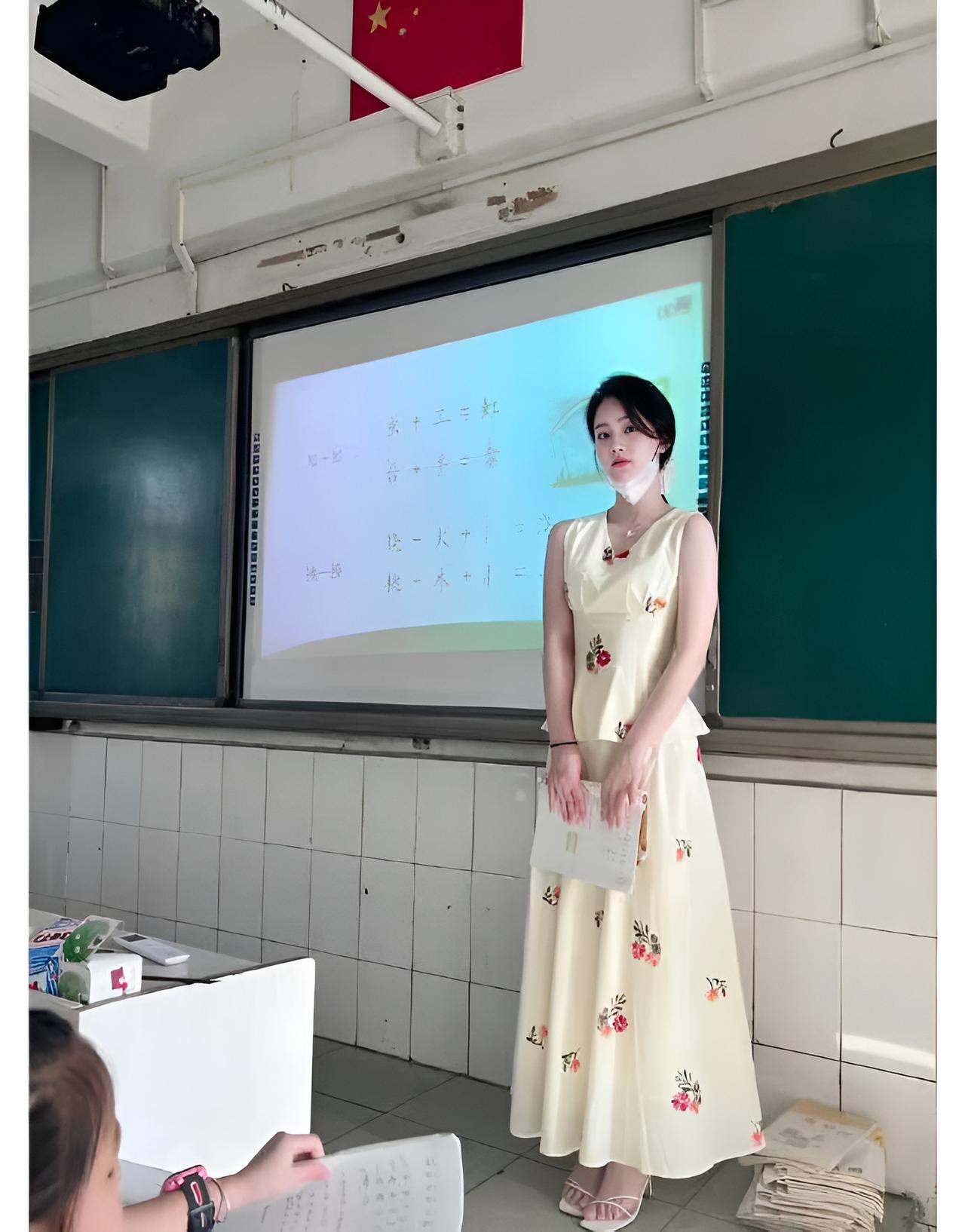 我是真的没搞懂为啥选女友，选老婆网络上反馈要排除的三类人里面必须有幼师，其次才是