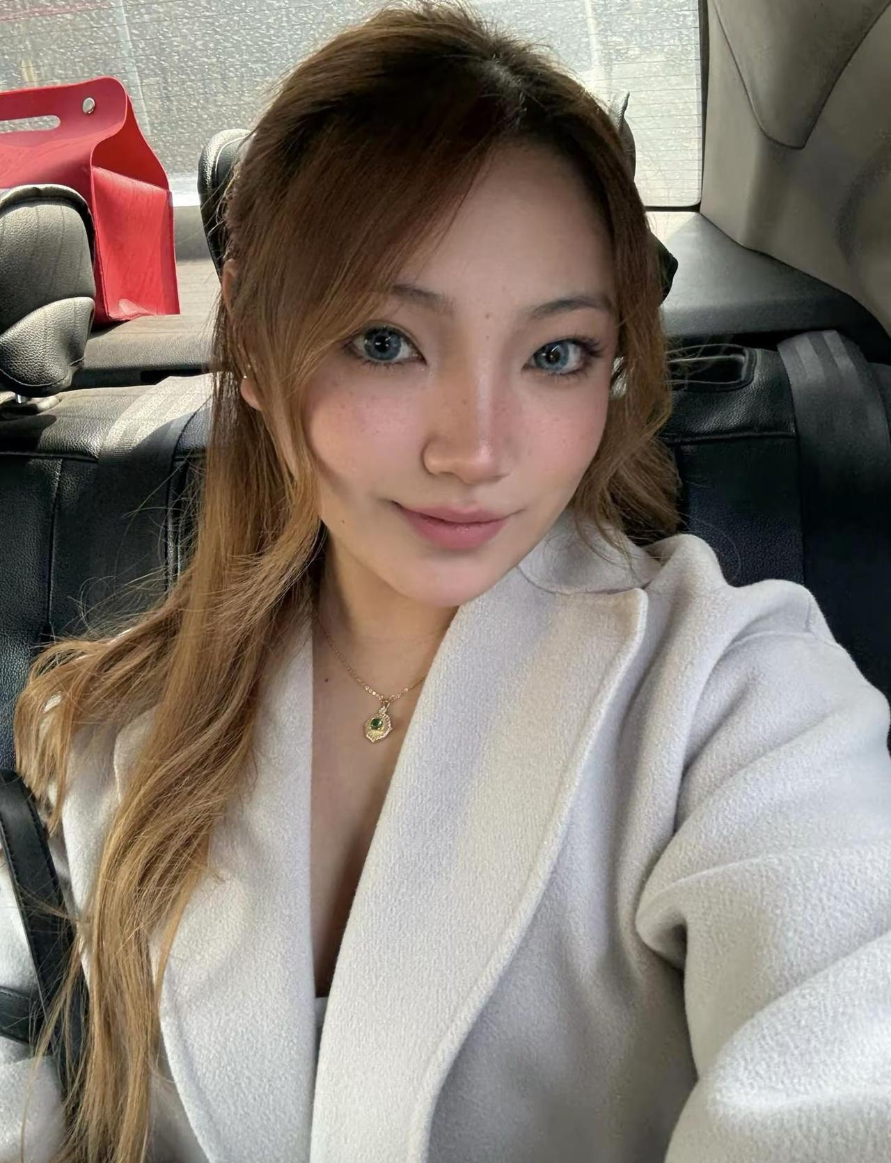 我要守护你笑起来的小虎牙今日份高智感look 土象穿搭 分享今日妆容穿搭 欧尼自