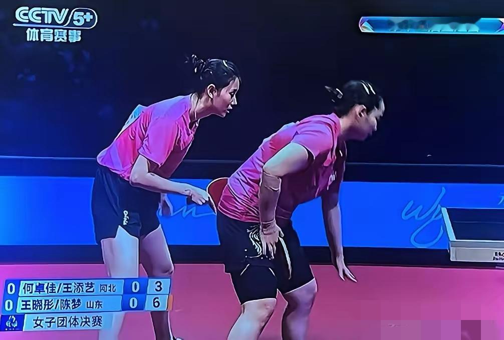 不仅河北队没想到
孙颖莎也没想到
全国网友更是没想到，山东队出了个高人，把田忌赛