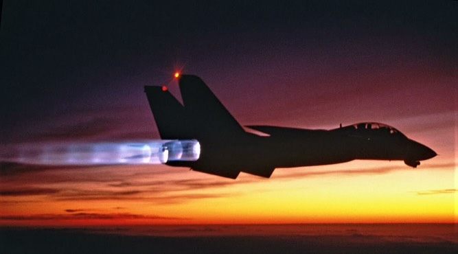 猫宁。霞光下的F-14大猫 