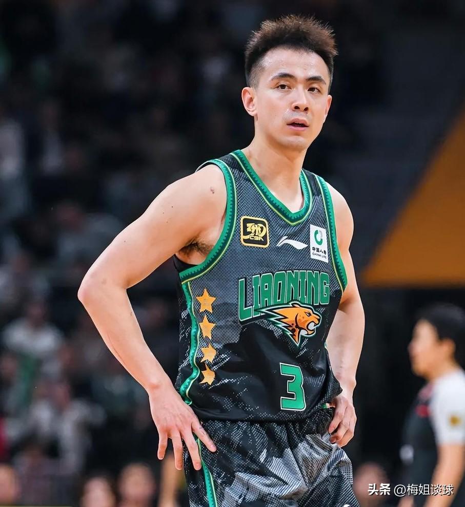末节大逆转！辽宁92：89险胜同曦，看看球员数据，谁是翻盘功臣？！
 
01、布