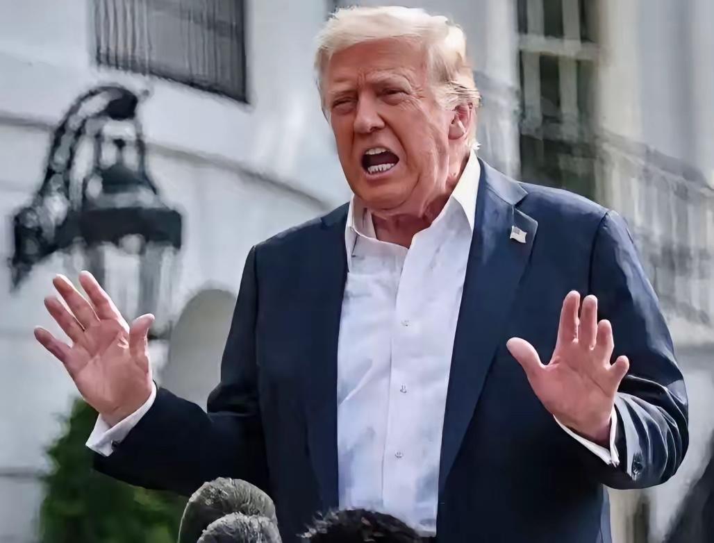 白宫宣布特朗普将于3月31日-4月2日访华。

我们直接给出了态度。
不反对，也