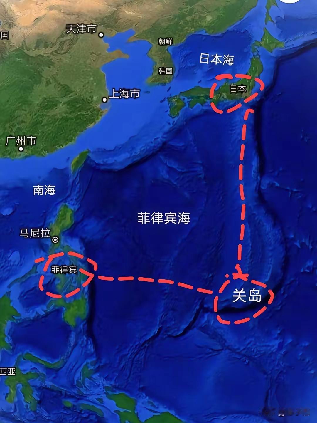 今天我们来看看关岛的地理位置，靠近菲律宾海，北面是日本，西面是菲律宾。
地图上看