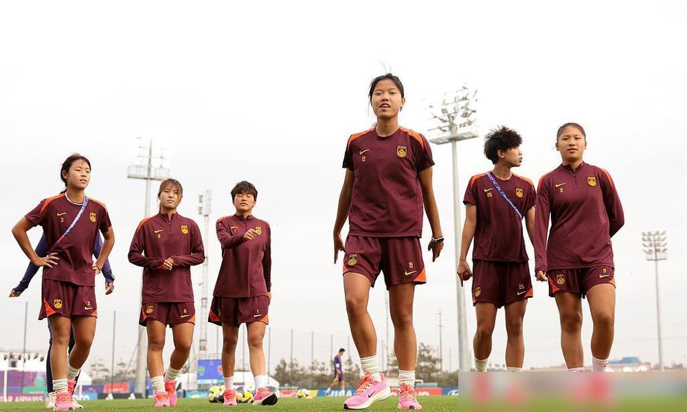 这两天中国足协的动静不小——28号突然发通知，要征集2028、2030两届U20