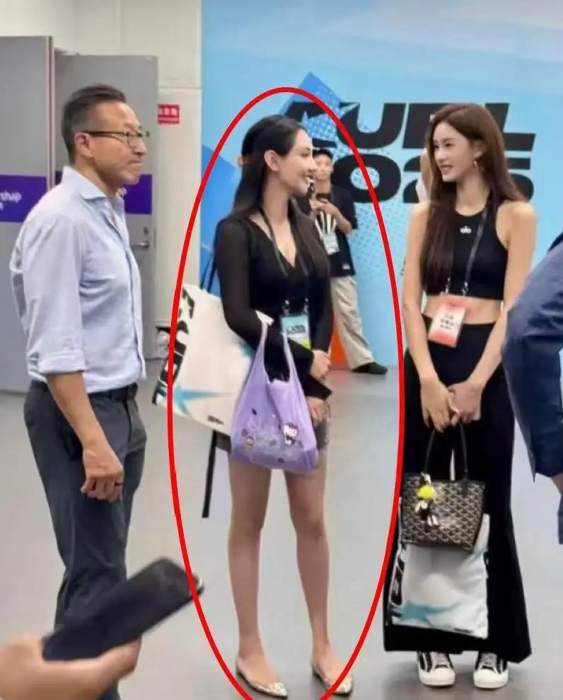 一位知名人士，他叫蔡崇信，最近他有点绯闻缠身。起因是一张图片在网络上热传，图片中
