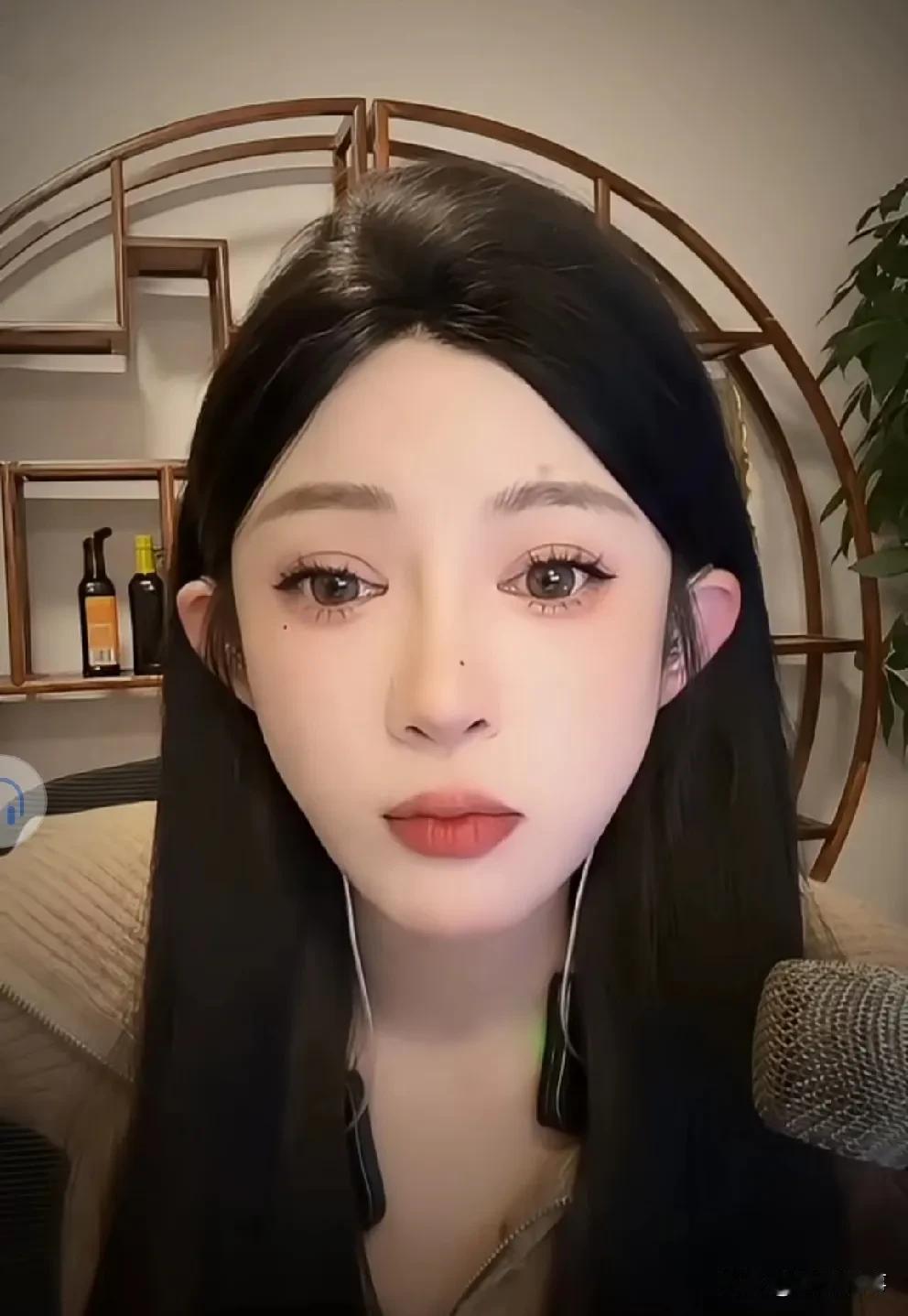 怒斥艺人曝光月收入45000元给公司抹黑！

             前不久报