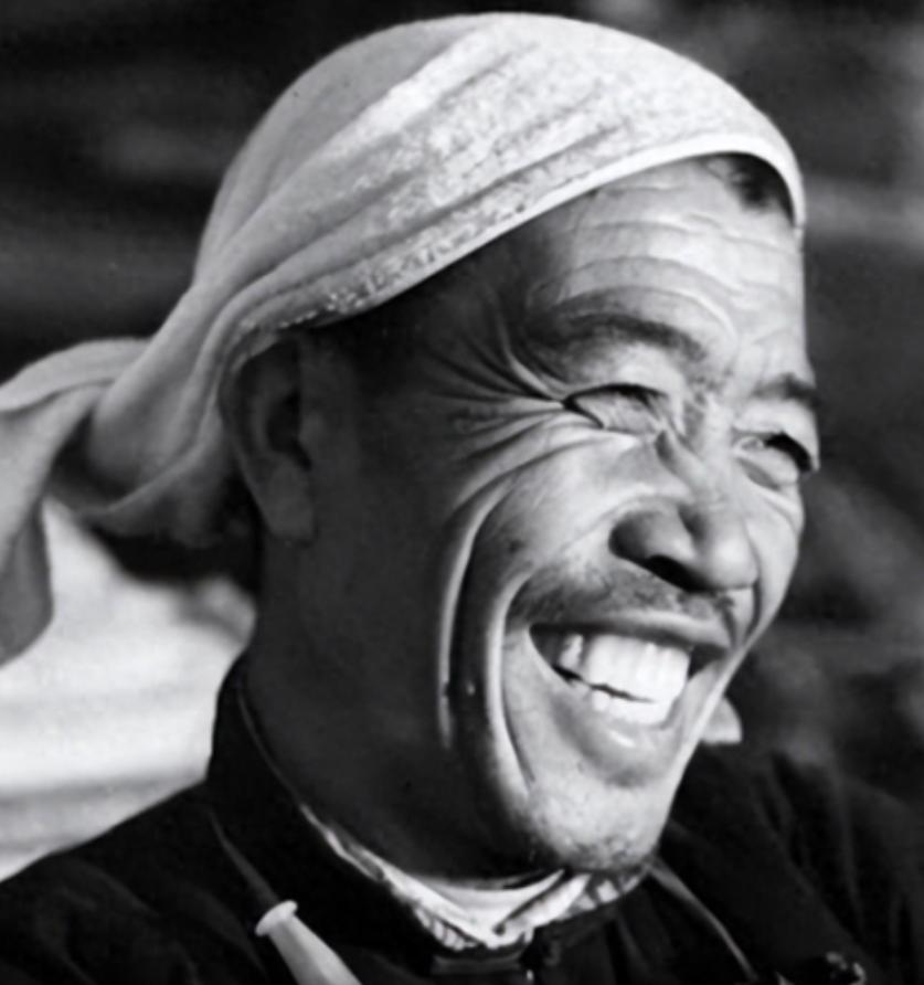 1986年，陈永贵病逝，大寨搭了灵棚，昔阳县领导：不拆，就不去祭奠。在得知此事后