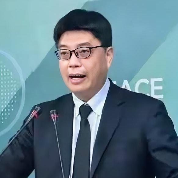 “台独”分子、台所谓“陆委会主委”邱垂正已经恐惧到丧失理智了，又在玩“绑架”民众