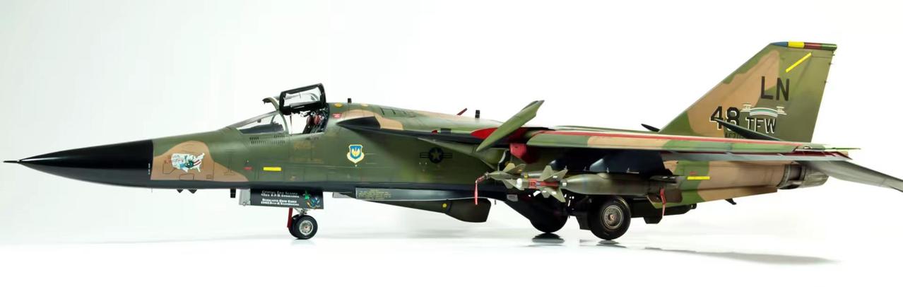 1/48f111f土豚战斗机。国外模友作品