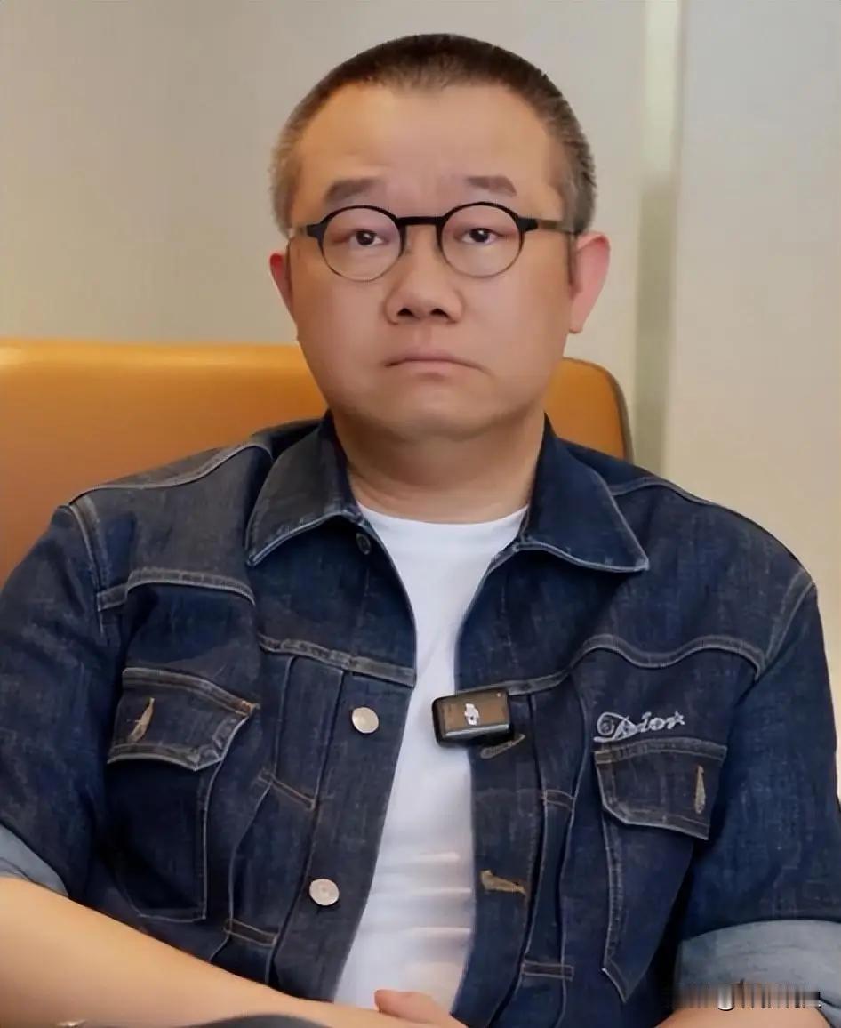 涂磊说：“一个家庭，如果妻子不打扮，不化妆，整日素面朝天，甚至不修边幅，男人不要