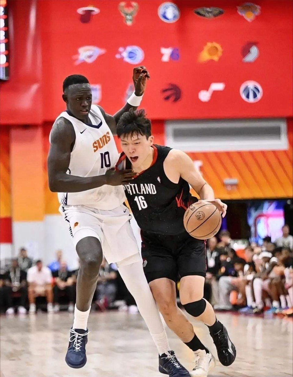 同样打完4场夏季联赛！！！差距一目了然！！！16号秀杨瀚森：场均出场24.3分钟
