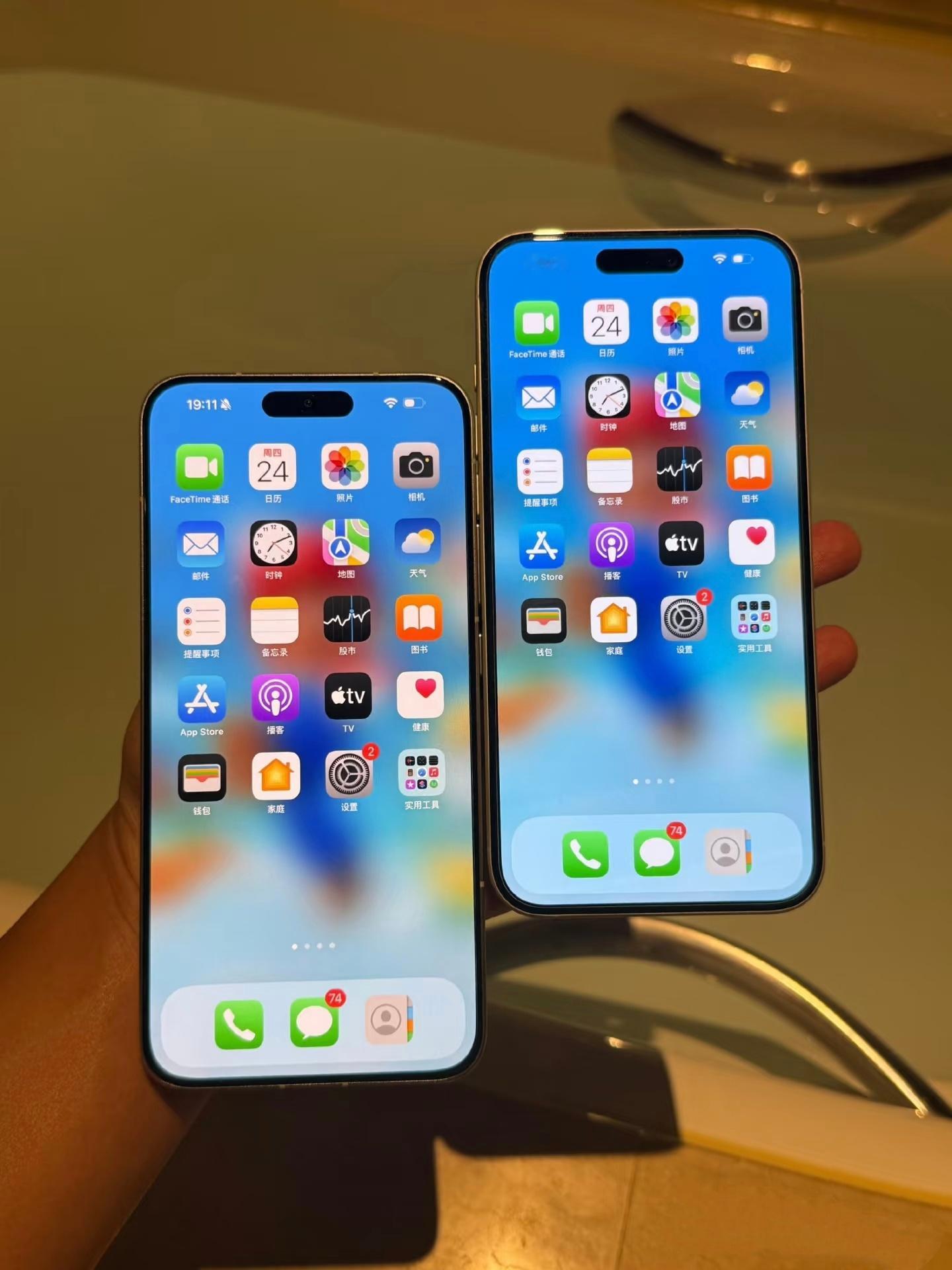 能区分哪一款是REDMI，哪一款是iPhone吗？[doge] ​​​